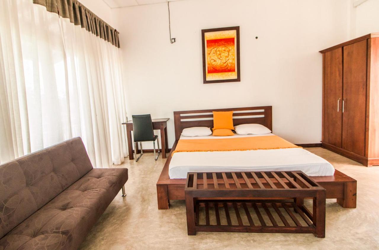 Aurora Lagoon Front Negombo Exteriér fotografie